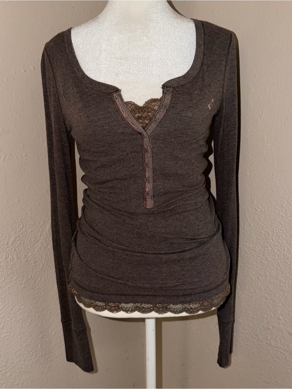 Vintage Y2K Hollister 2000s Long Sleeve Ribbed Henley Top